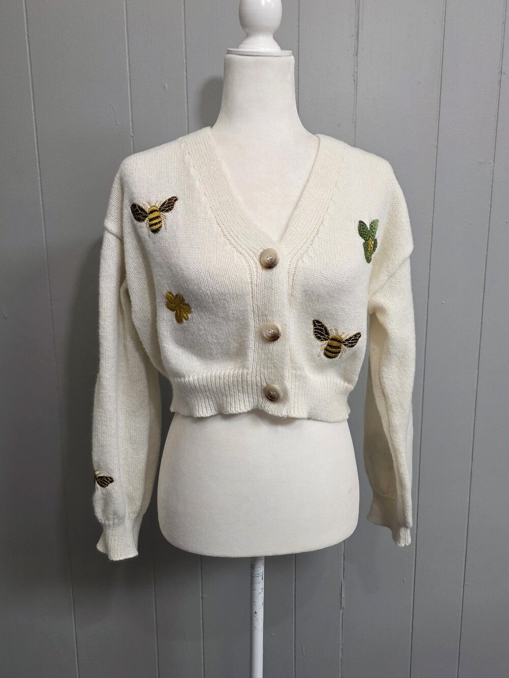 ROMWE White & Cream Bee And Flower Cardigan Size M